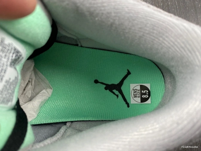 CT8532-031 Glow Jordan Air Green 3 0725
